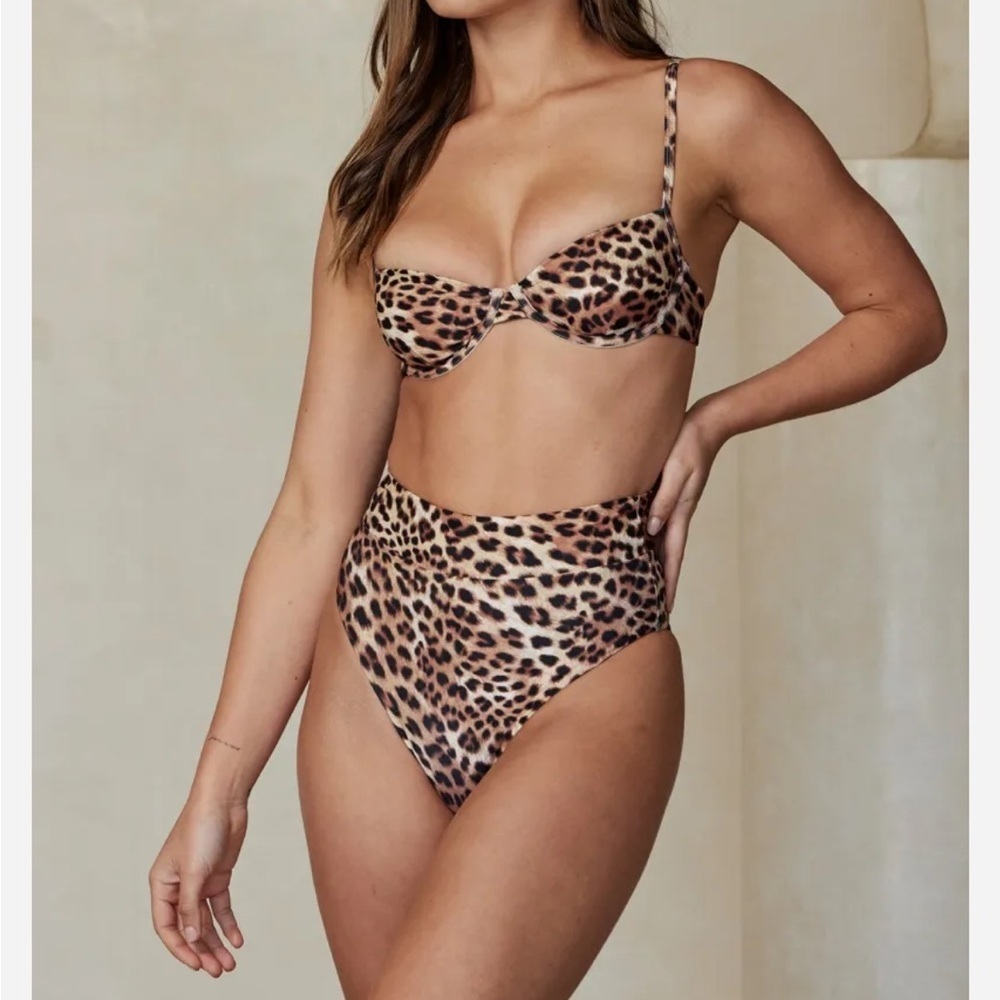 Monday Swimwear Jaguar Capri Bikini Top